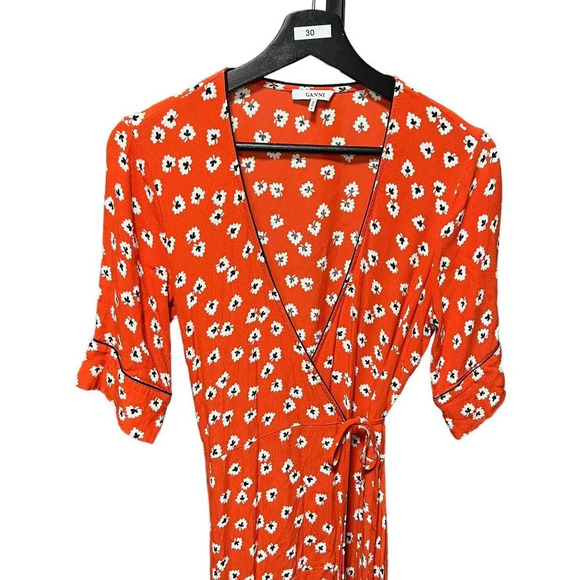 Ganni Crepe Floral Print Midi Wrap Dress in Coral Red Size 8 - Picture 4 of 10